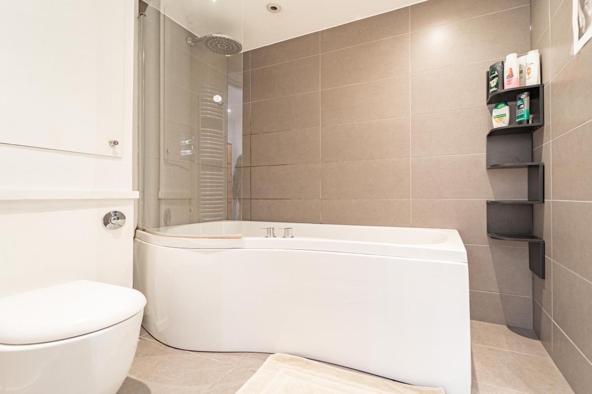 Modern Flat In Prime Location Near Shoreditch & Brick Lane ロンドン エクステリア 写真